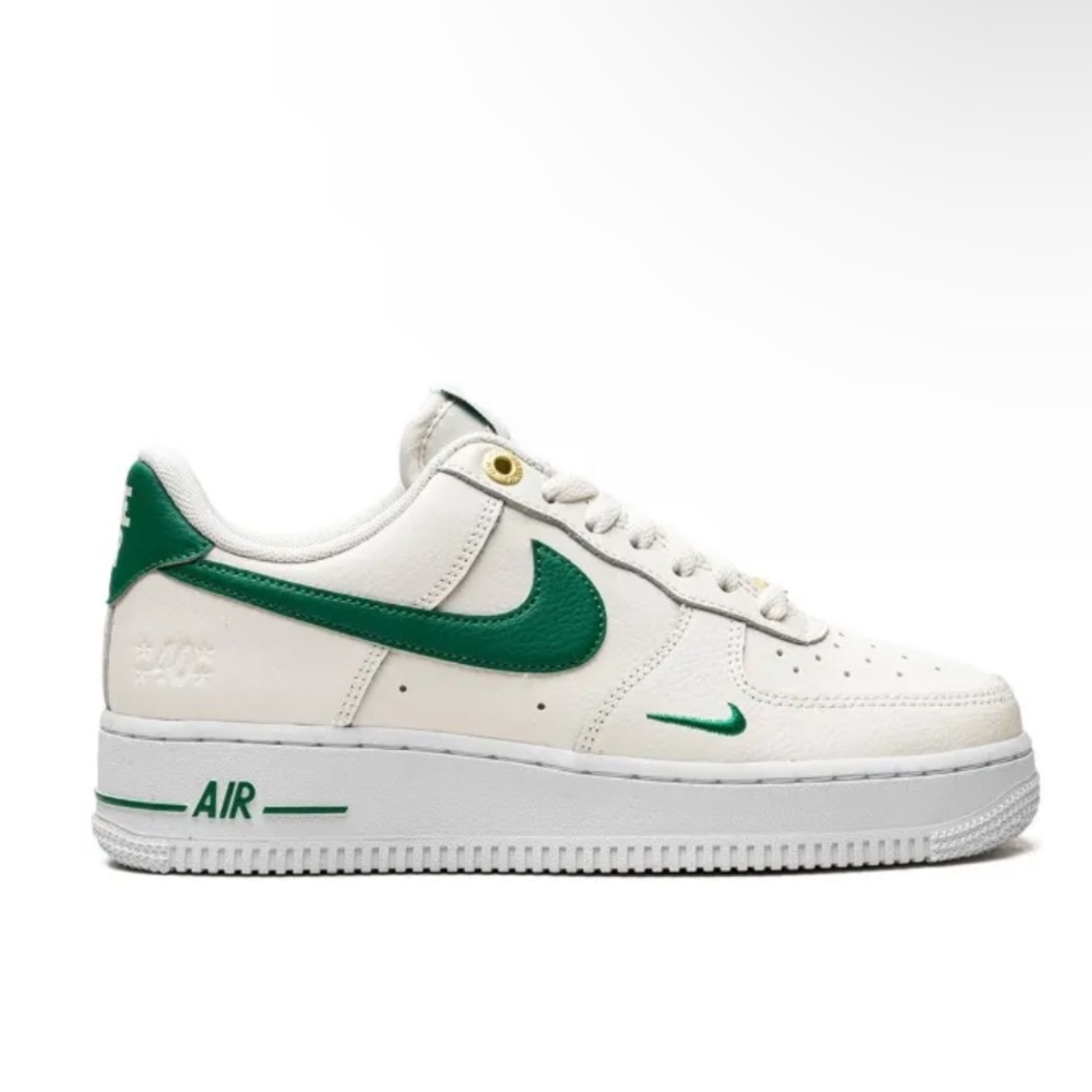 Nike Air Force 1 '07 LV8 '40th Anniversary - Sail Malachite' sneakers size 8